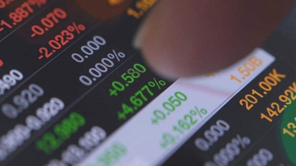 Market Today: Nifty and Sensex Trade Flat Amid Geopolitical Tensions and Oil Volatility