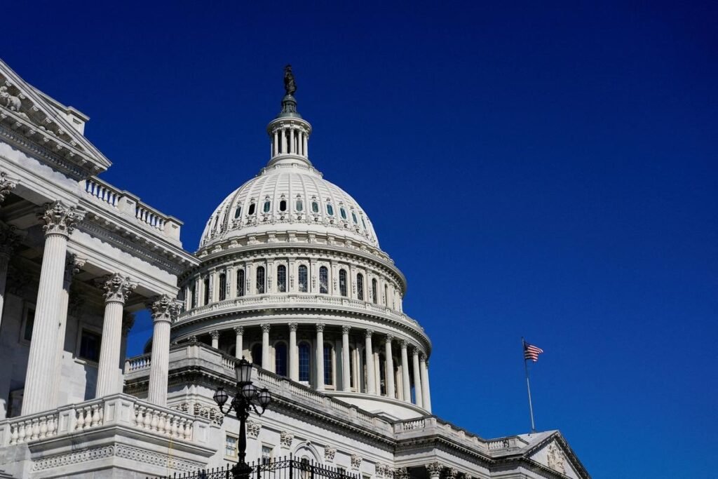 US Senate Advances Bipartisan Bill Authorizing 100% Tariffs on India and China Over Russian Energy Purchases