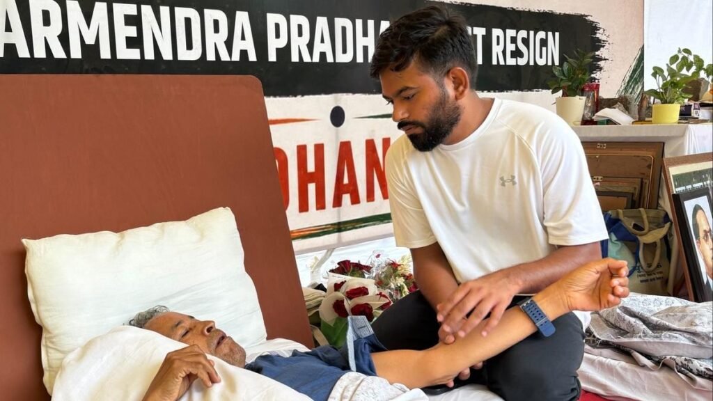 Sonam Wangchuk’s Hunger Strike at Jantar Mantar Enters 17th Day Amid Health Concerns and Calls for Education Minister’s Resignation