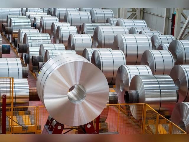 Stock Radar: Hindalco Signals Bullish Reversal After 14% Pullback—Is It Time to Buy?