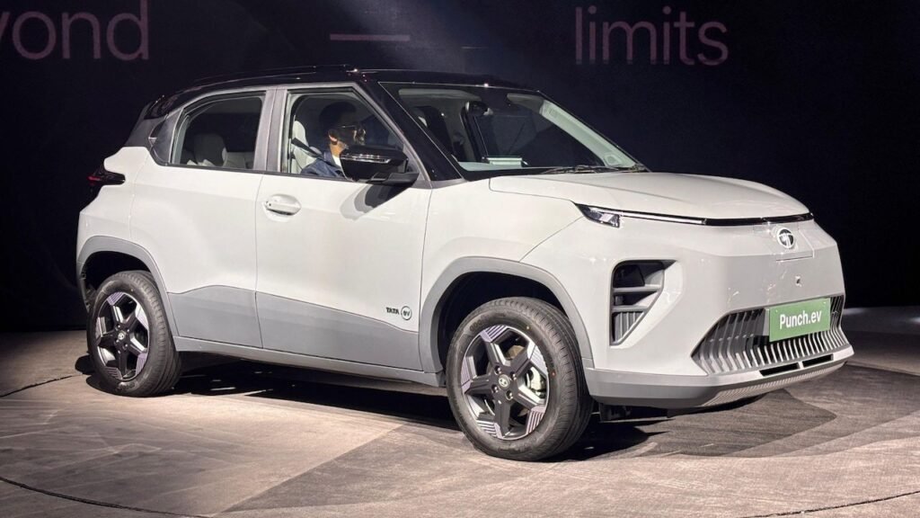 Tata Motors August 2026 Waiting Periods: EVs Face Longest Delays