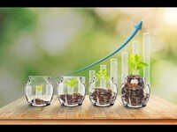Market Volatility or Buying Opportunity? Why Analysts See Over 20% Upside in Select Large and Mid-Cap Stocks