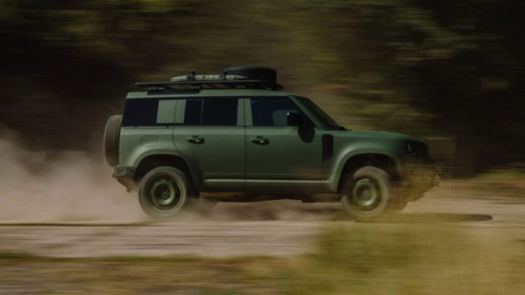 British Army Starts Bidding Process for £2.5 Billion Light Mobility Vehicle Contract to Replace Land Rovers