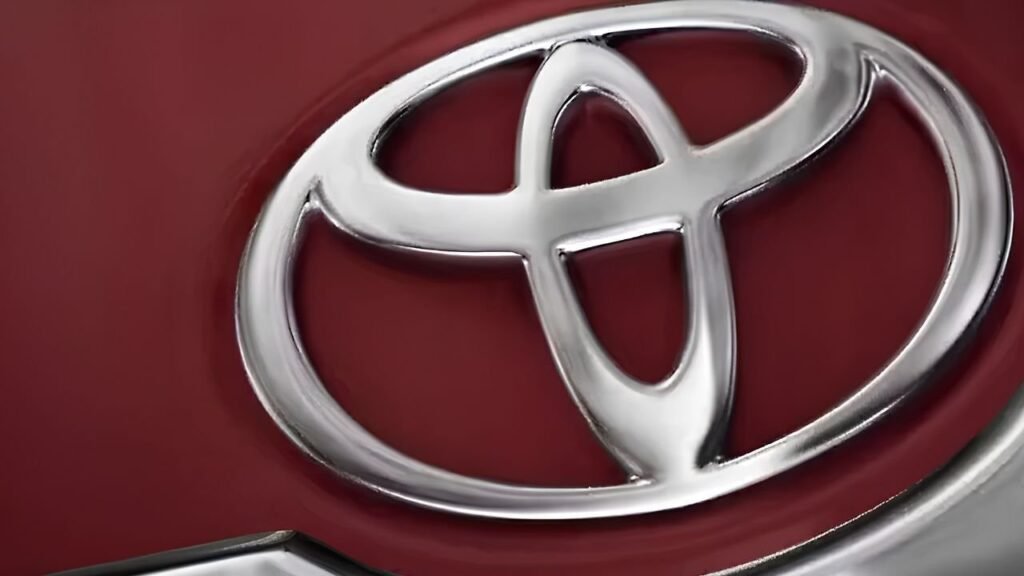 Toyota Glanza Facelift Teased Ahead of October 14 Launch; What to Expect