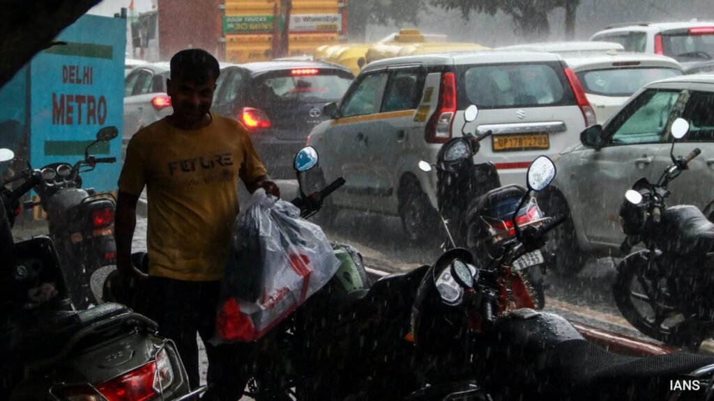 Weather Update: Delhi-NCR to See Partly Cloudy Skies and Rising Temperatures as Rain Eases; Heavy Rainfall Expected in South India