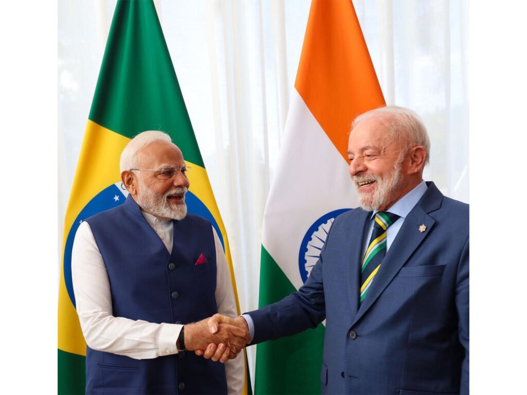 “Look forward to working closely with him”: PM Modi congratulates Brazil Prez Lula on re-election victory Prime Minister Narendra Modi and Brazilian President Luiz Inacio Lula da Silva (Photo/X/@narendramodi)