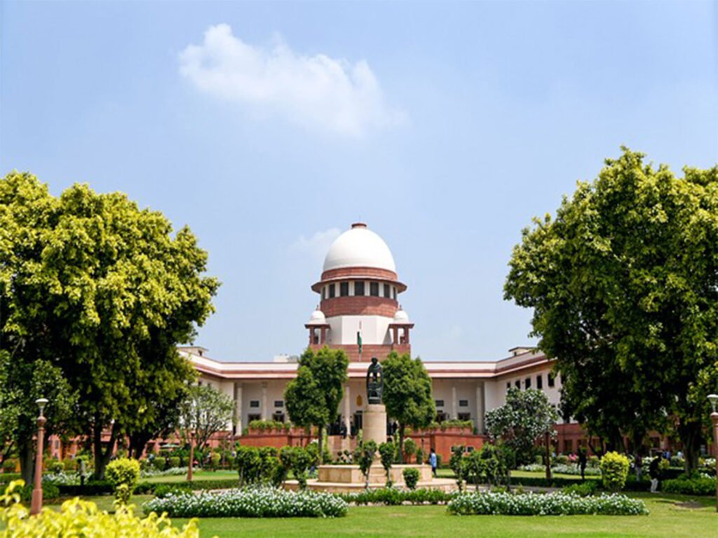 SC grants 10-day extension to both TMC factions to file affidavits over party name, symbol dispute Supreme Court of India (File Photo/ANI)